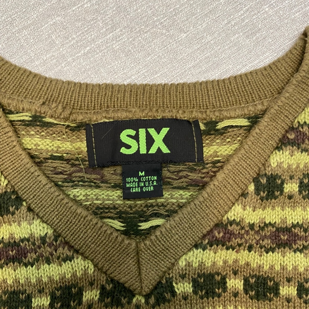 Variable Greens Sweater - Picture 3 of 5